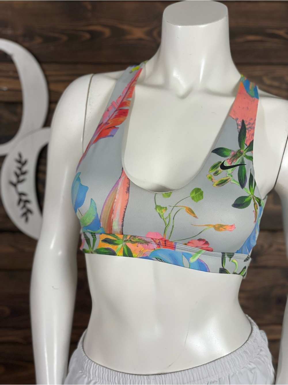 Nike Indie Light Hyper Femme Floral Sports Bra Tropical Open Strappy Cutout Back